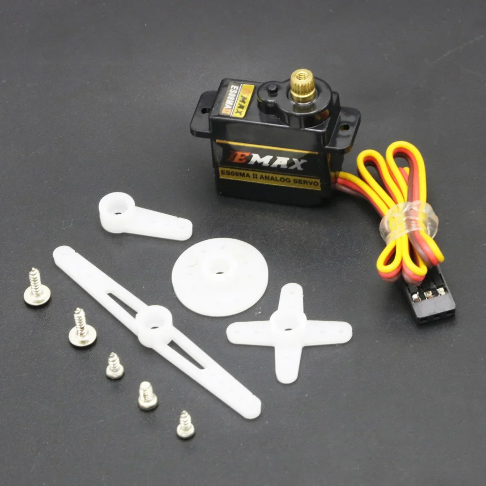 Servo EMAX ES08MA II Mini con  - 4 In 1 Esc reseña y precio
